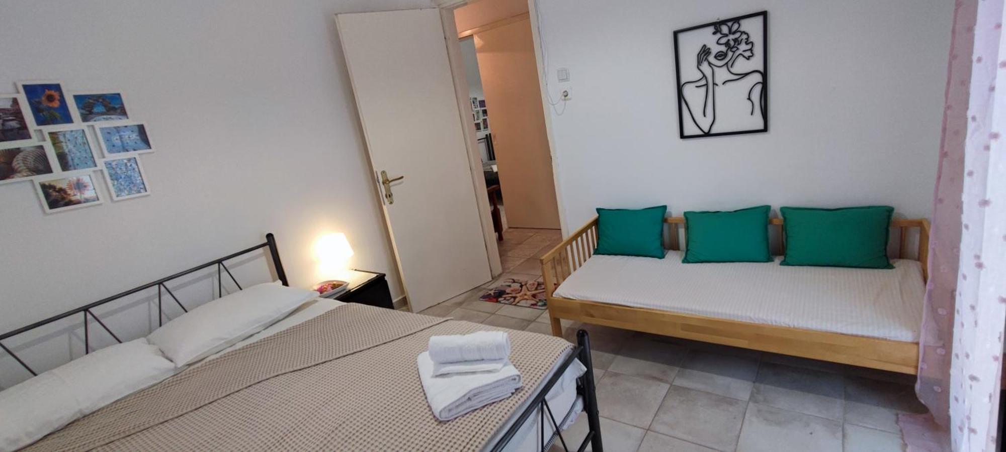 Apartment Makis Flogita