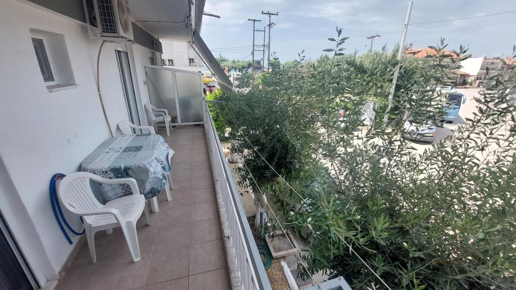Makis Apartment Flogita