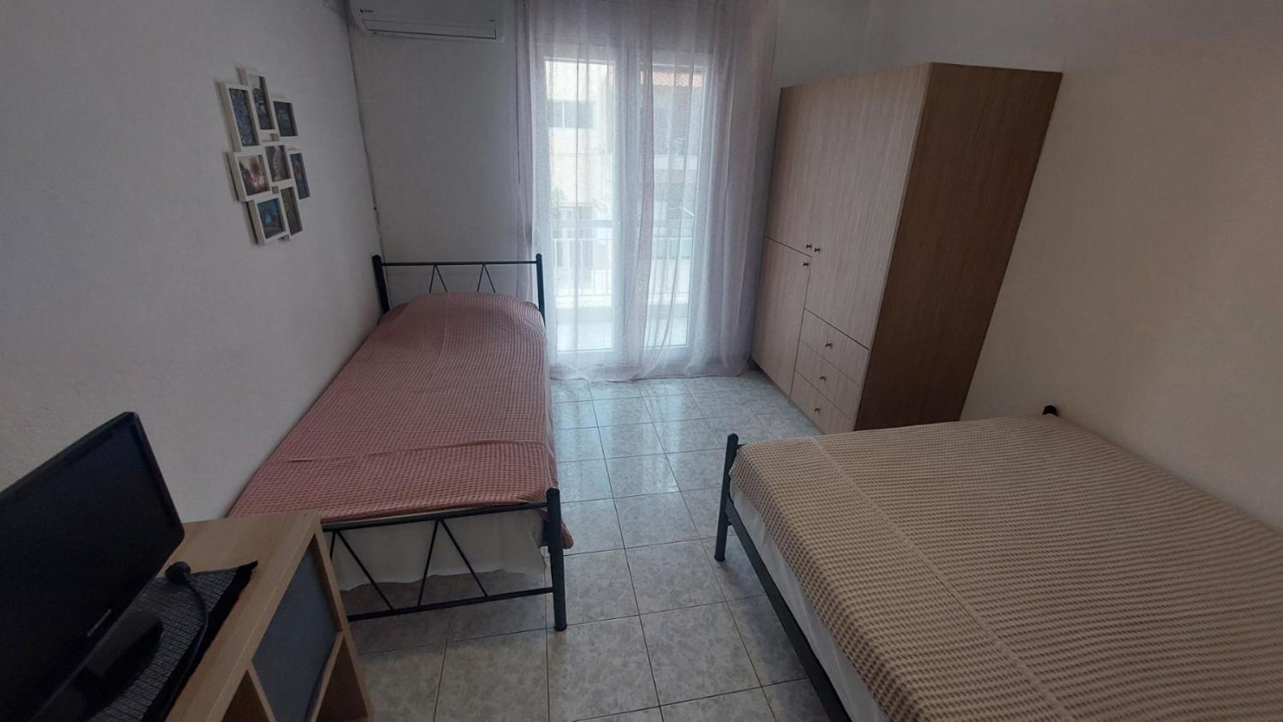 Apartment Makis
